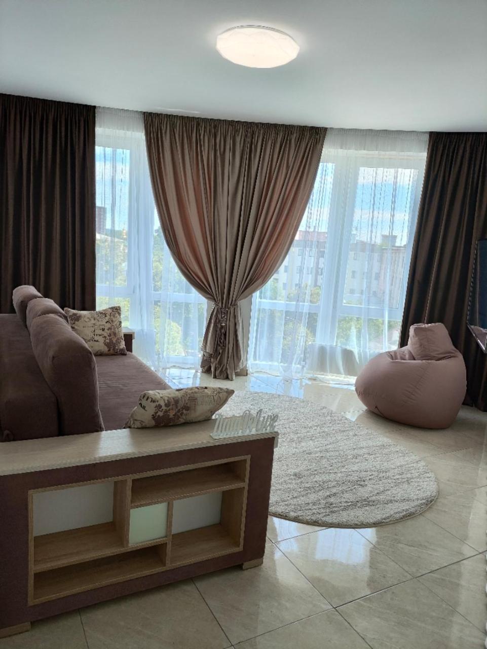 Zlata De Luxe Apartment อิวาโน-ฟรานกิฟสเก ภายนอก รูปภาพ